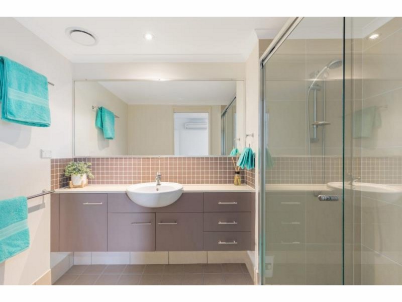 302/6-8 Victoria Parade, Rockhampton City QLD 4700